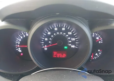 2013 Kia Soul z USA, uszkodzony, nr VIN KNDJT2A5XD7635077